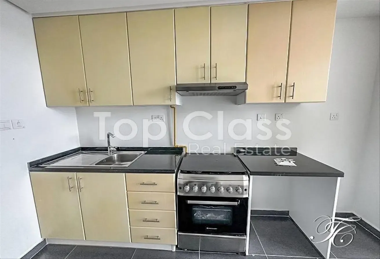 Bright and Spacious | Vacant | Must See!