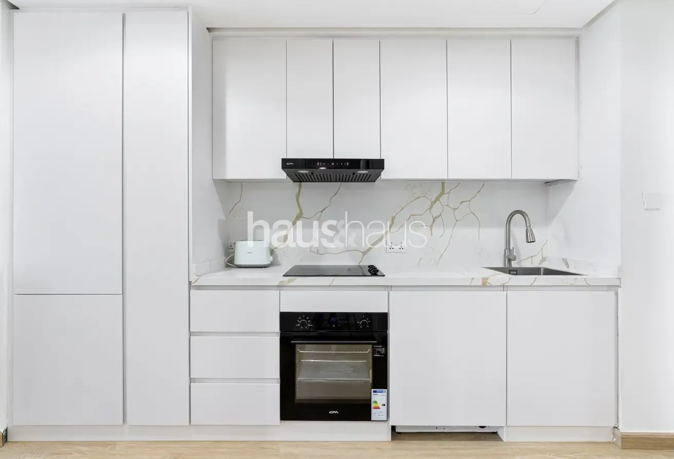 Newly Refurbished | Fully Furnished | Vacant