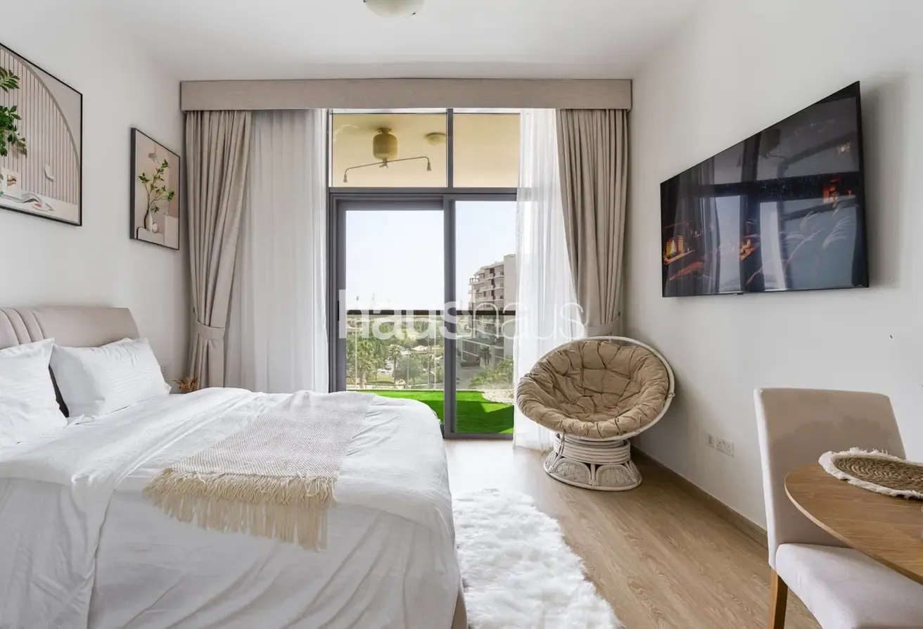 Newly Refurbished | Fully Furnished | Vacant