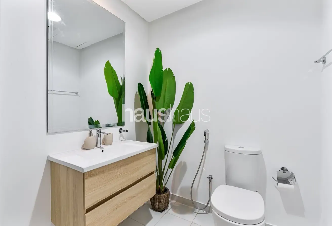 Newly Refurbished | Fully Furnished | Vacant