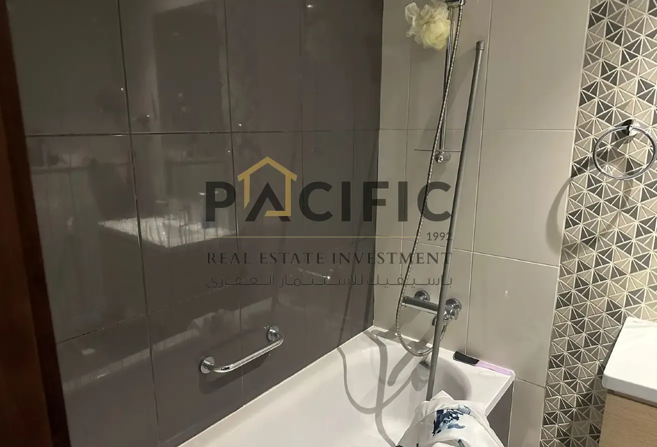 6 Cheque | Prime Location | Rent | Fully Furnished