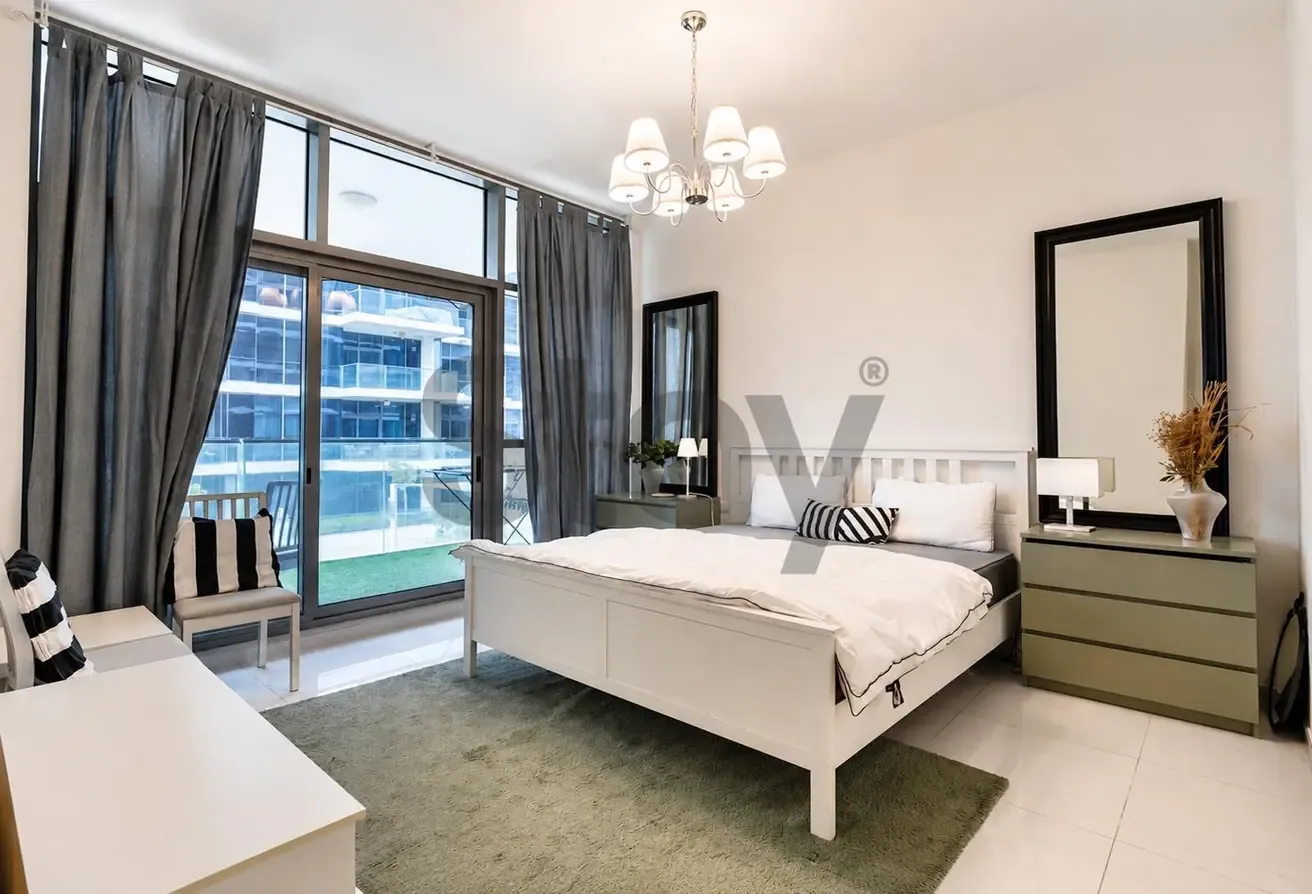 Vacant | Fully Furnished | Golf and Pool View