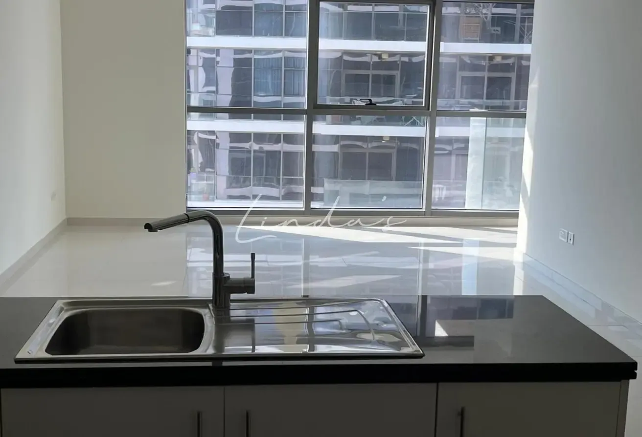 Boulevard View | High Floor | Unfurnished
