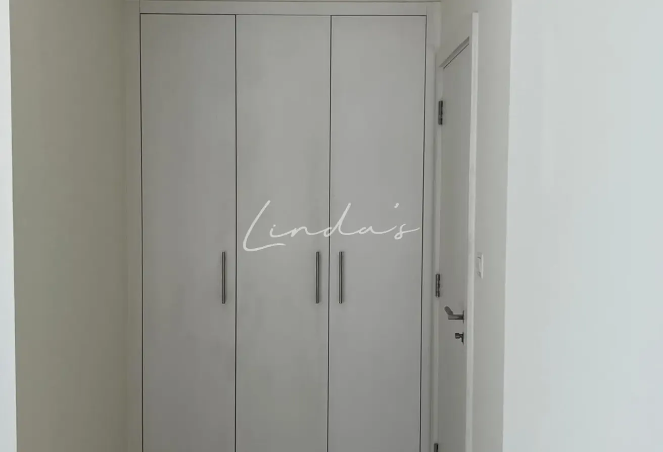 Boulevard View | High Floor | Unfurnished
