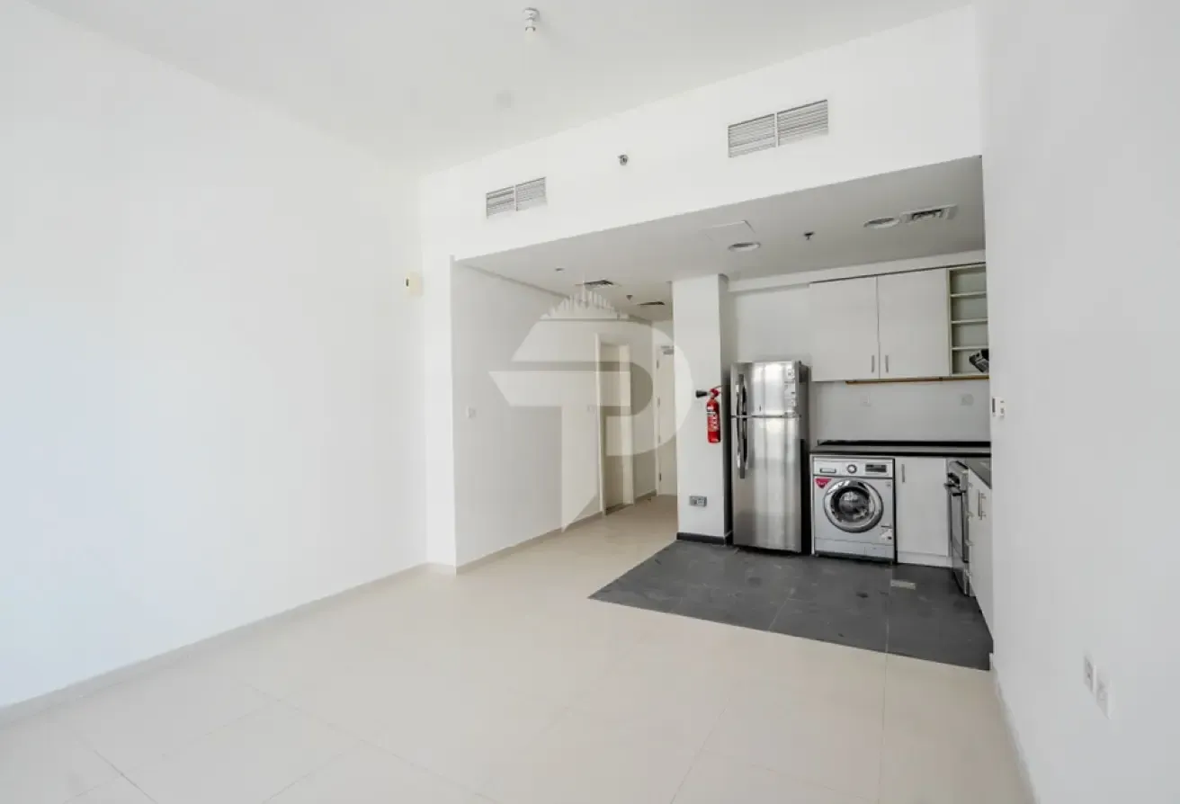 Elegant Studio | Pool View | Spacious Layout