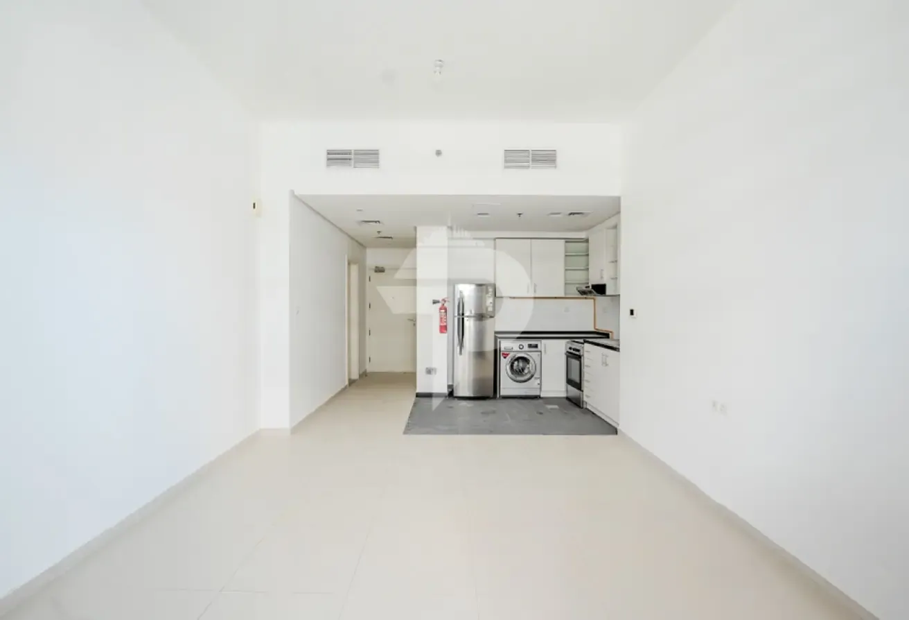 Elegant Studio | Pool View | Spacious Layout