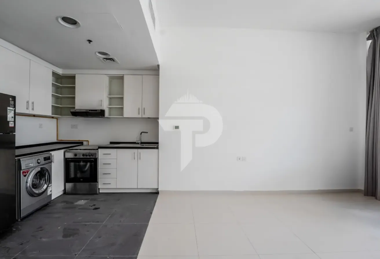 Elegant Studio | Pool View | Spacious Layout