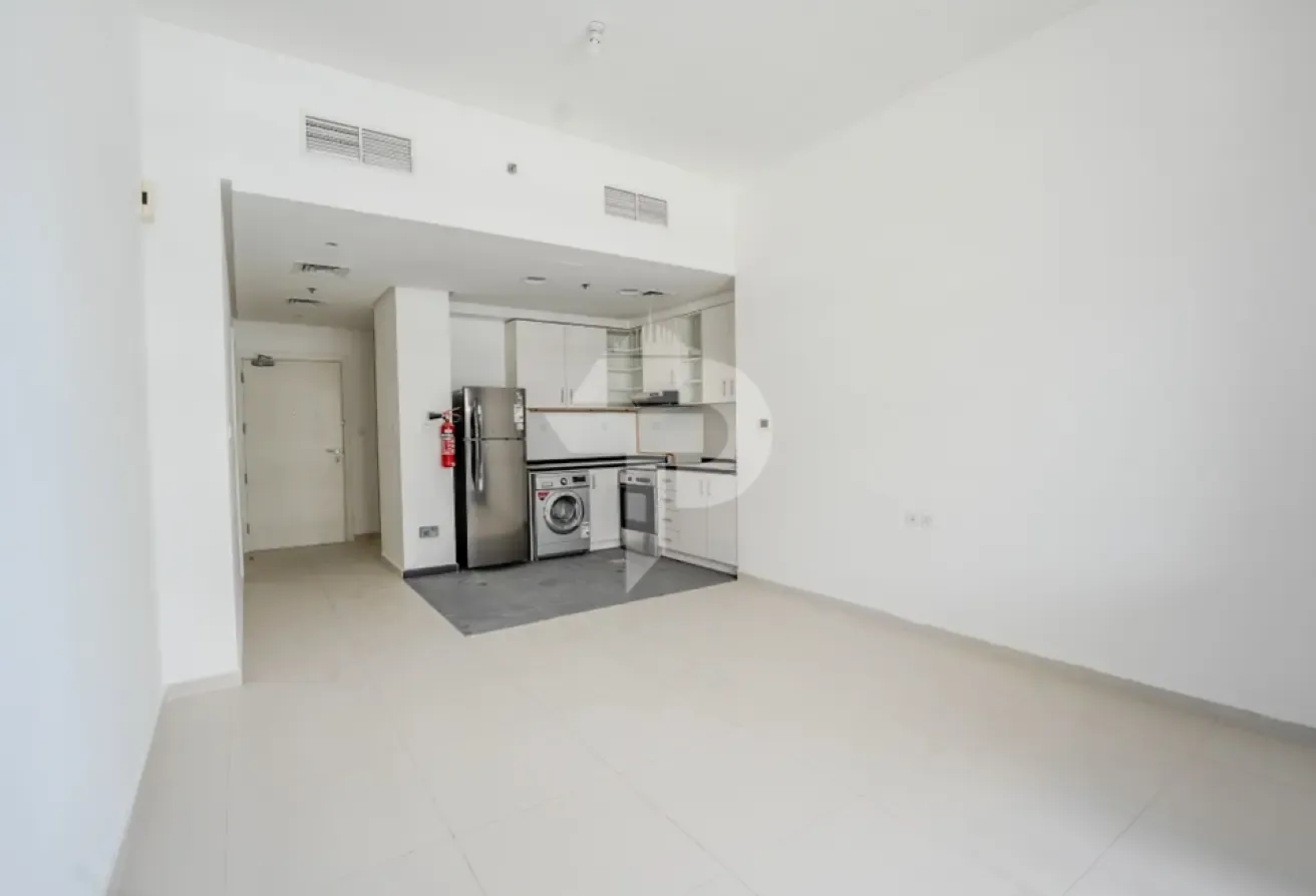 Elegant Studio | Pool View | Spacious Layout