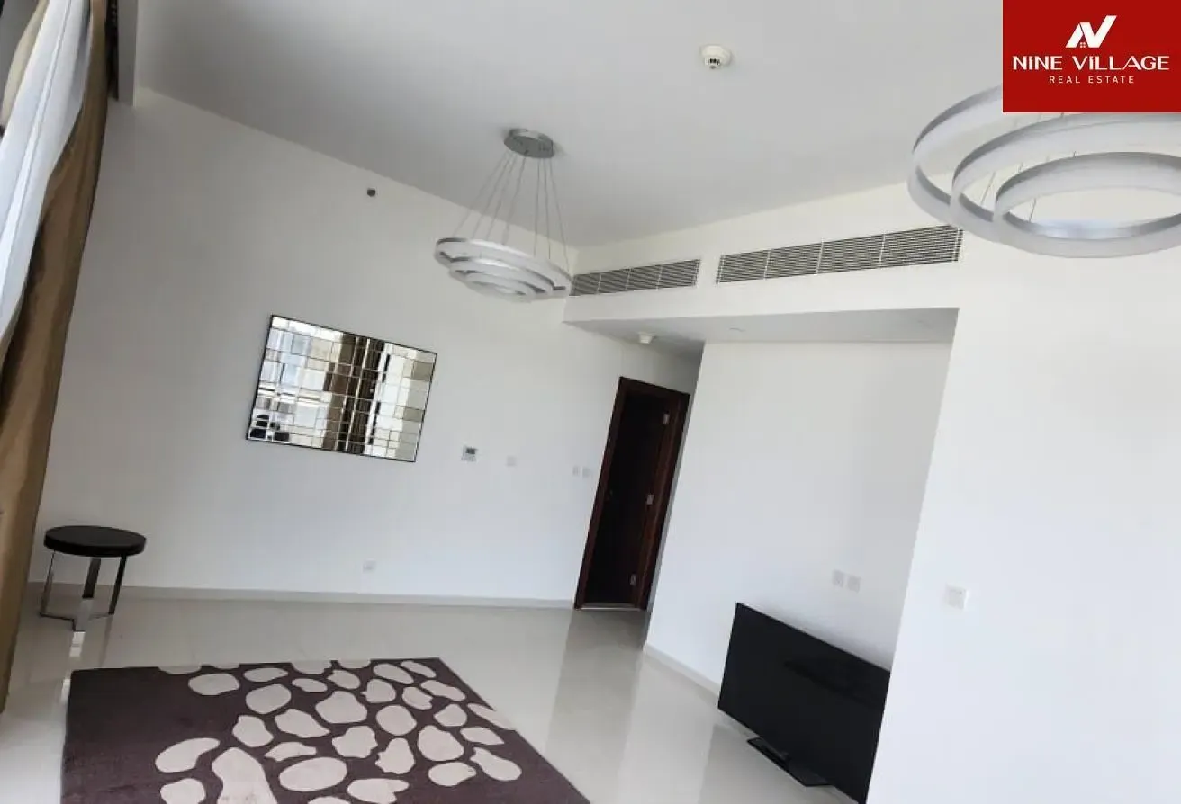 Huge 2BR Apartment - Golf Course View - Maids Room