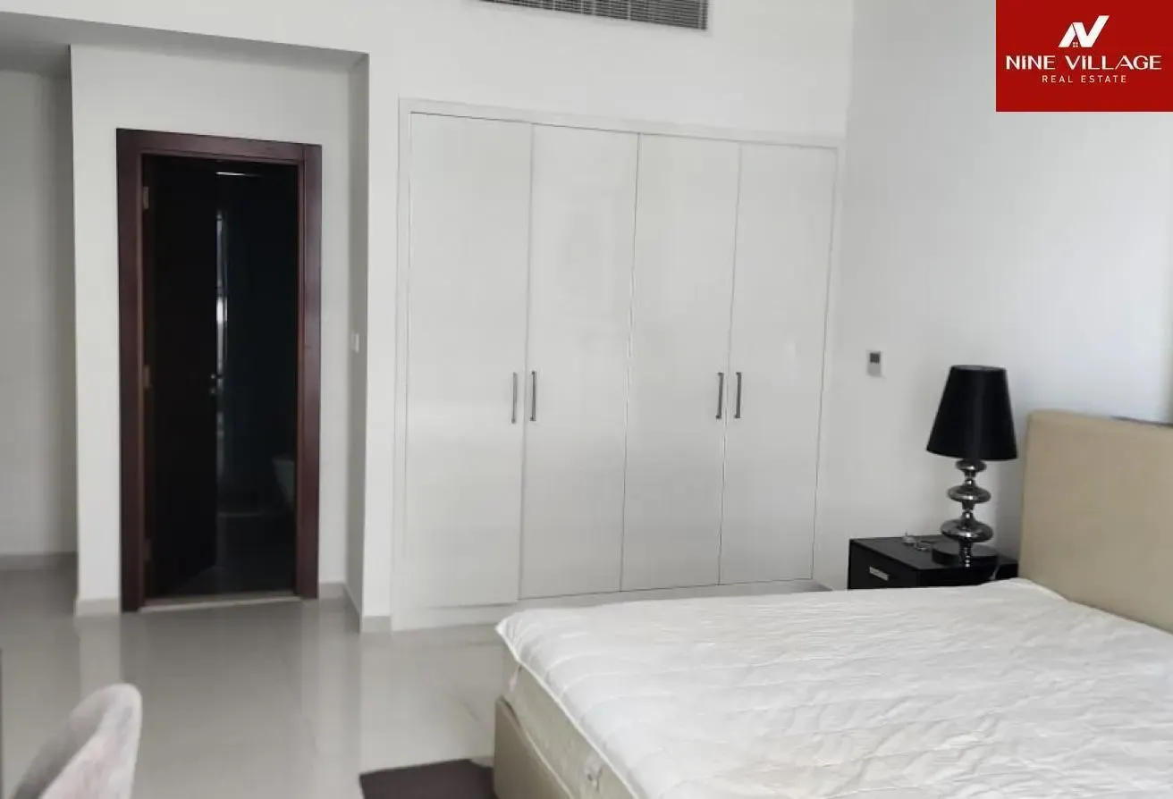 Huge 2BR Apartment - Golf Course View - Maids Room