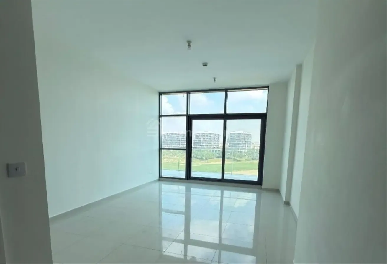 Golf Community Living | Prime Location | 3 Bedroom