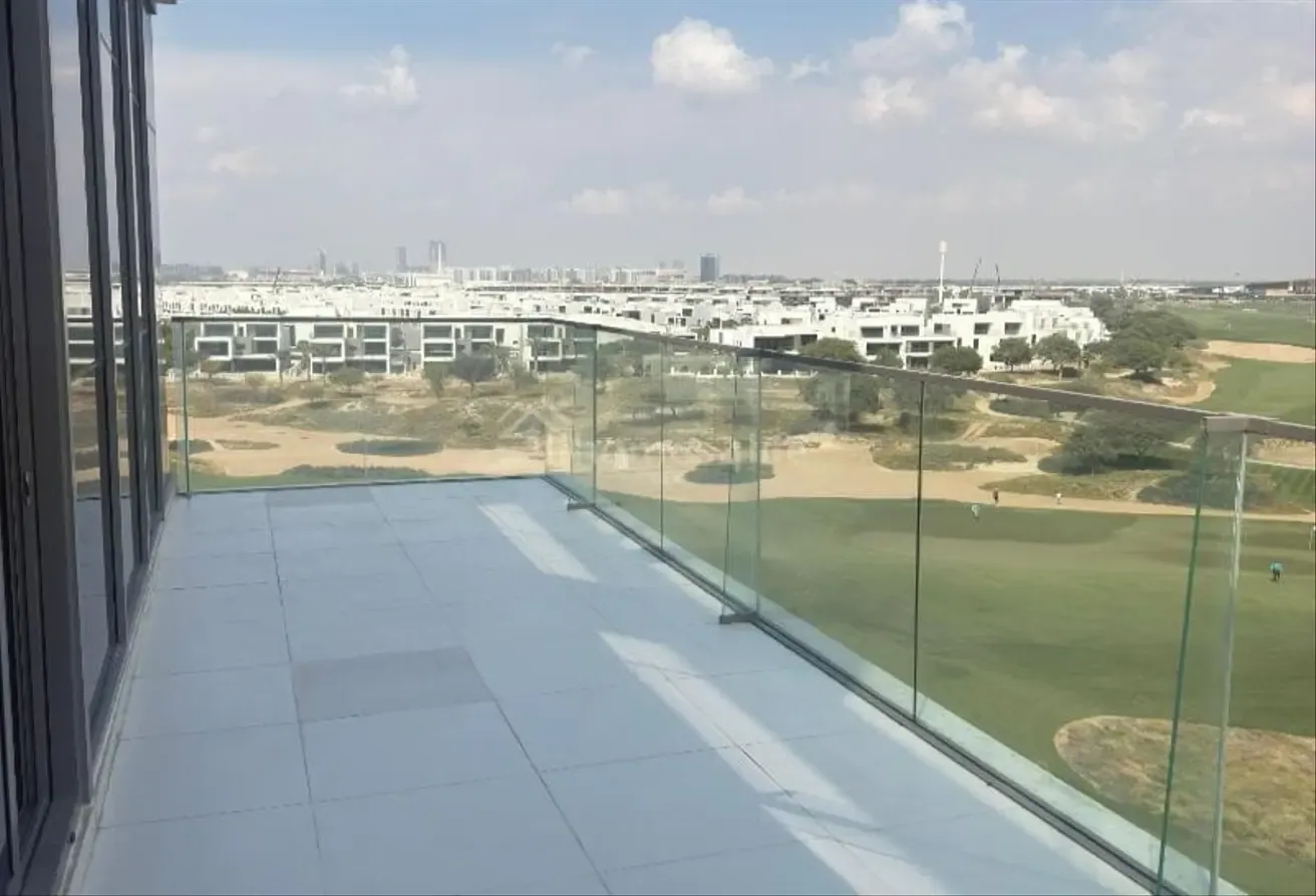 Golf Community Living | Prime Location | 3 Bedroom