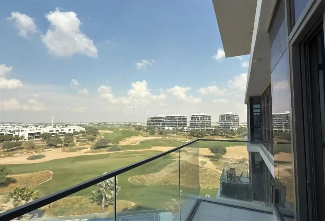 Golf Community Living | Prime Location | 3 Bedroom