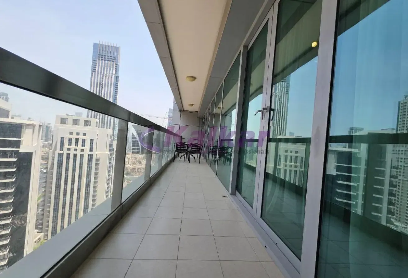 Spacious 2 B/R | Fully Furnished / Higher floor