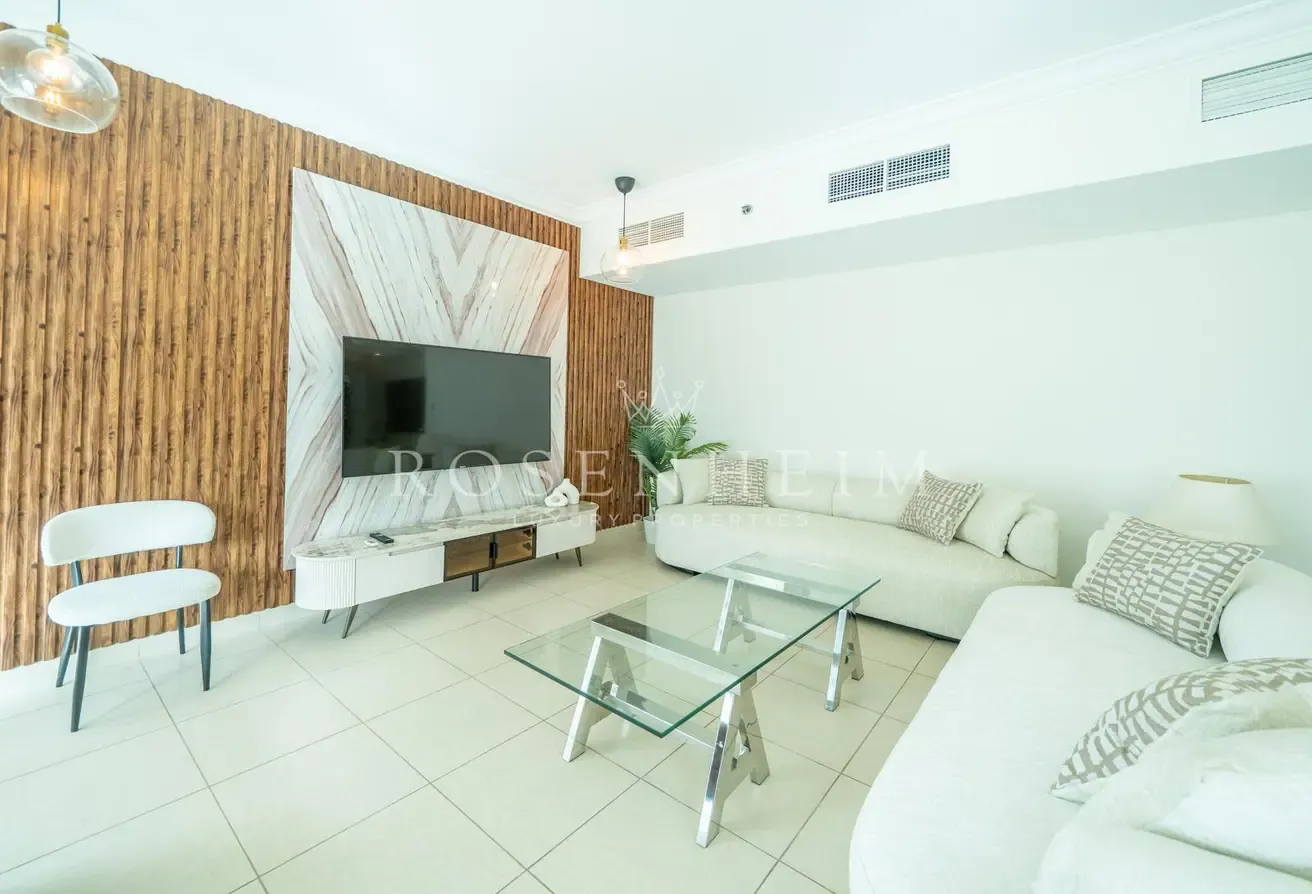 Modern Finishing | Large  Layout | Fully Furnished