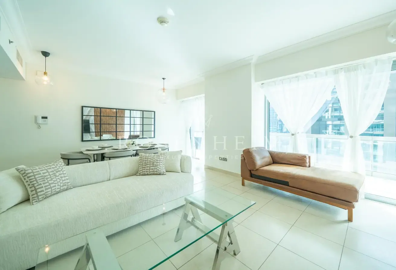 Modern Finishing | Large  Layout | Fully Furnished