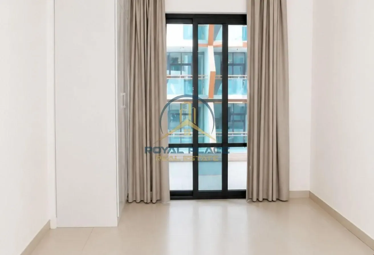 Unfurnished 2BHK | Ready to Move | Balcony