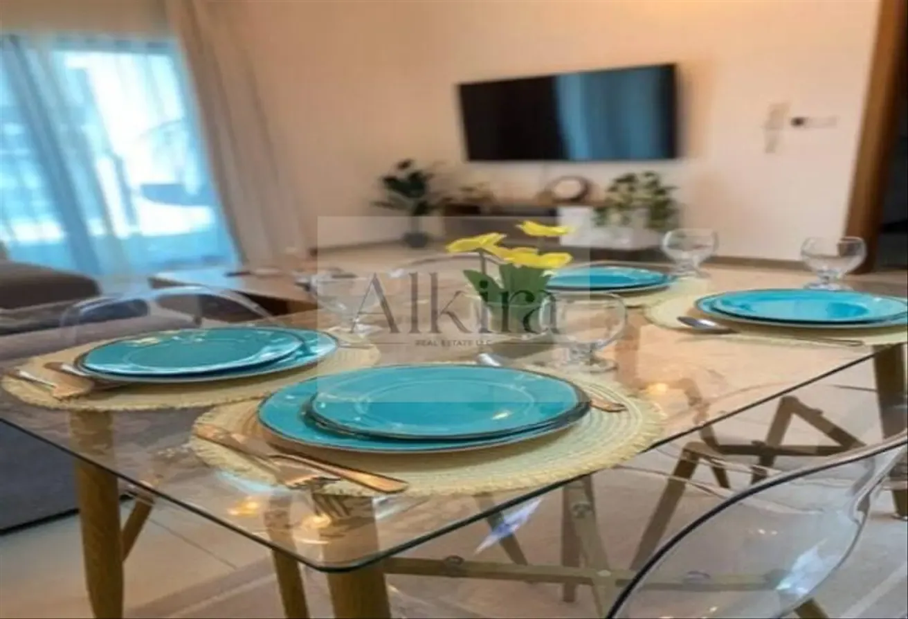 FULLY FURNISHED | VACANT | MODERN 1BR