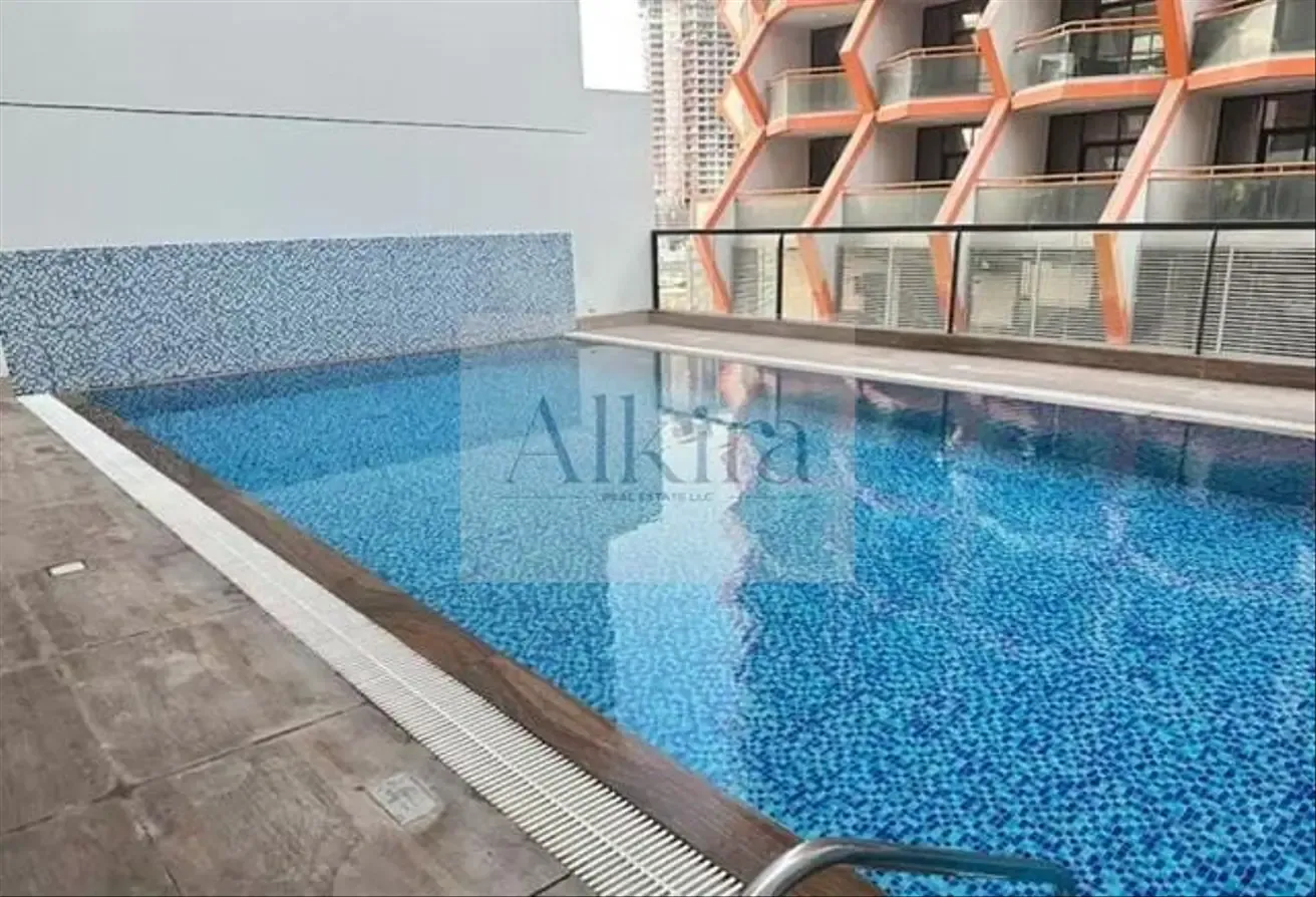 FULLY FURNISHED | VACANT | MODERN 1BR