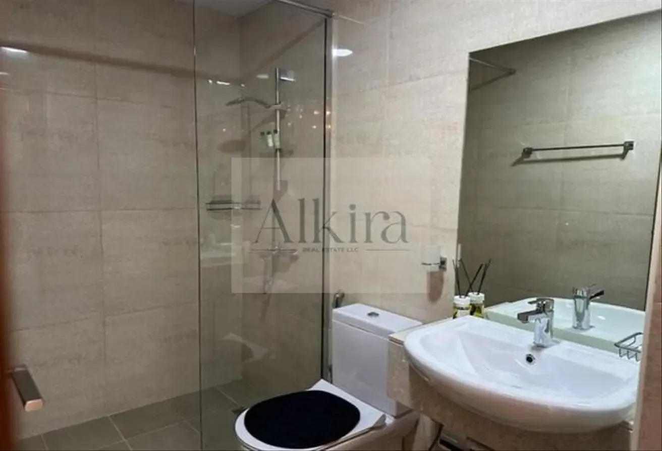 FULLY FURNISHED | VACANT | MODERN 1BR