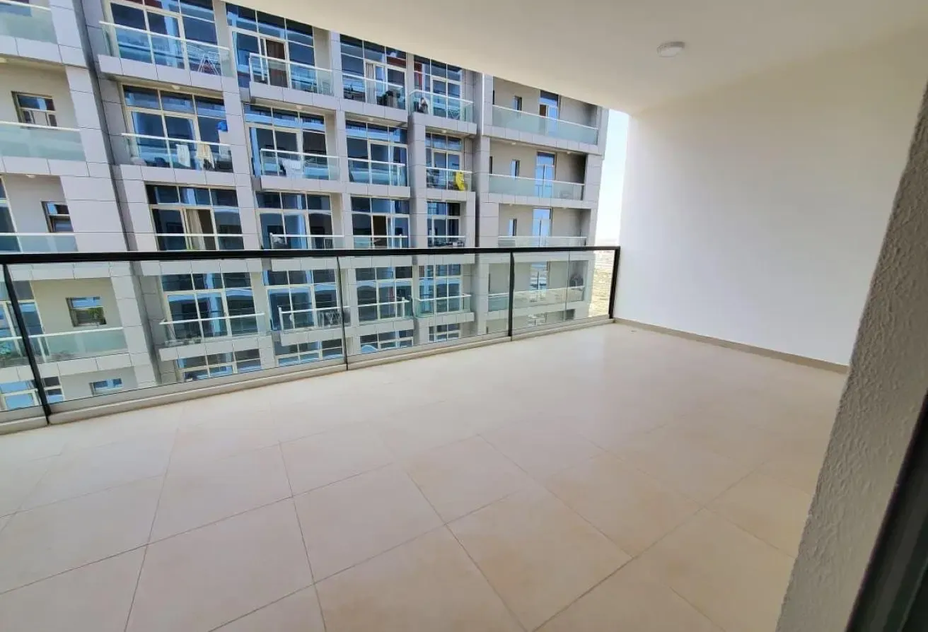 Excellent Rent 1 BR Dubai Silicon Binghatti Point