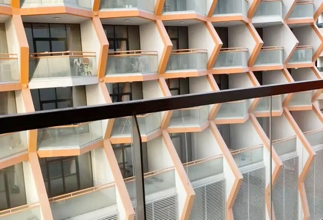 Bright 2 Bedroom in Binghatti Point, DSO | Balcony