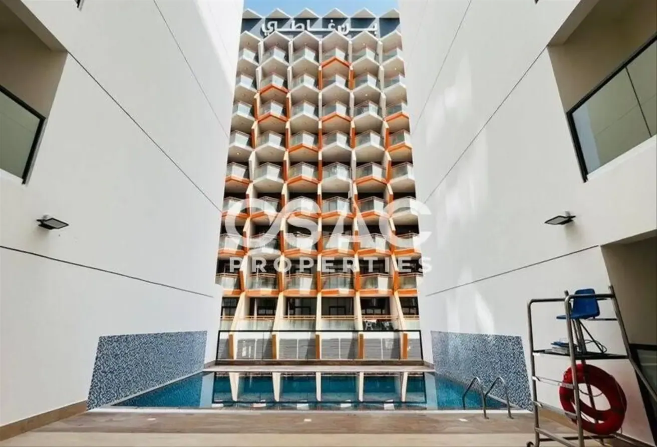 PRIME LOCATION | BALCONY | POOL VIEW