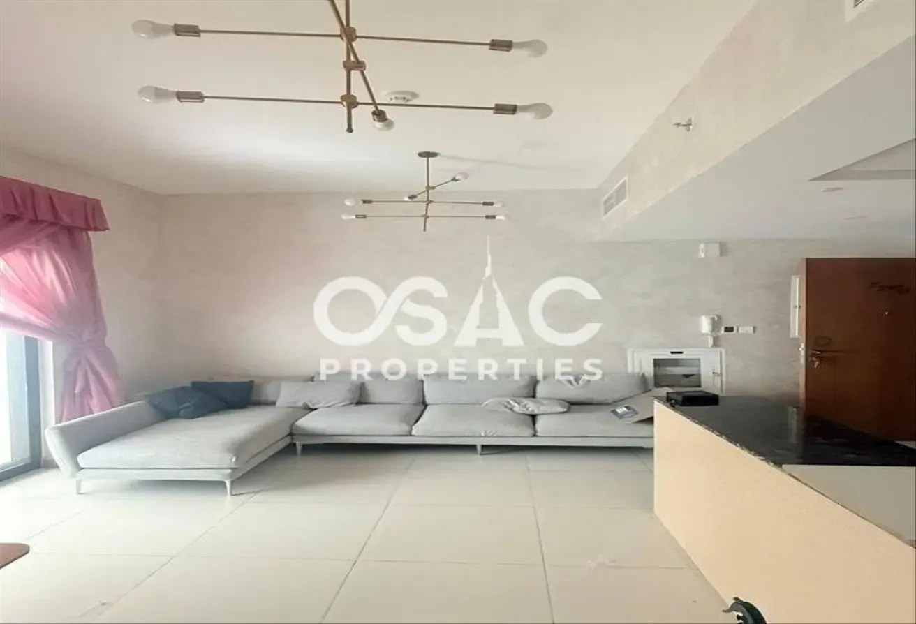 PRIME LOCATION | BALCONY | POOL VIEW