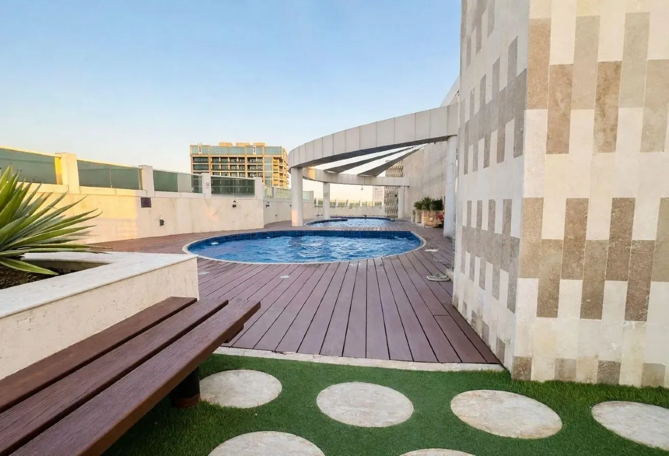 HIGH FLOOR | ELEGANT STUDIO | PRIME LOCATION