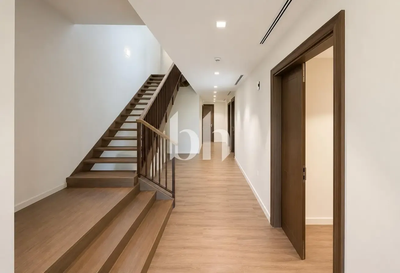 Single Row | Water View | Maids Room