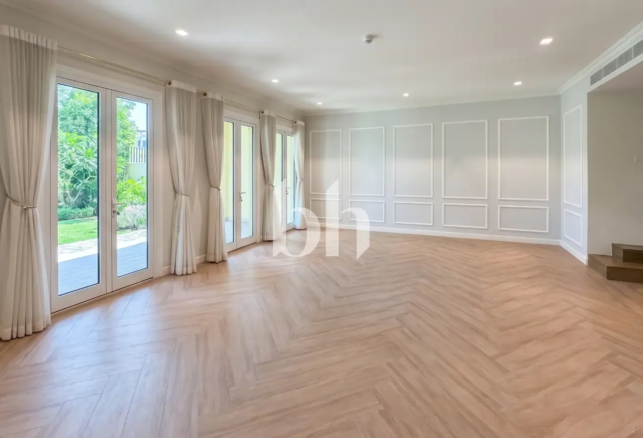 Single Row | Water View | Maids Room