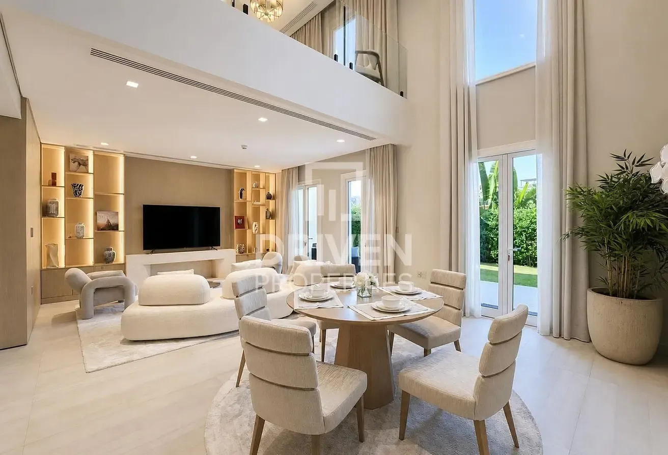 Exclusive | Upgraded and Fully Furnished
