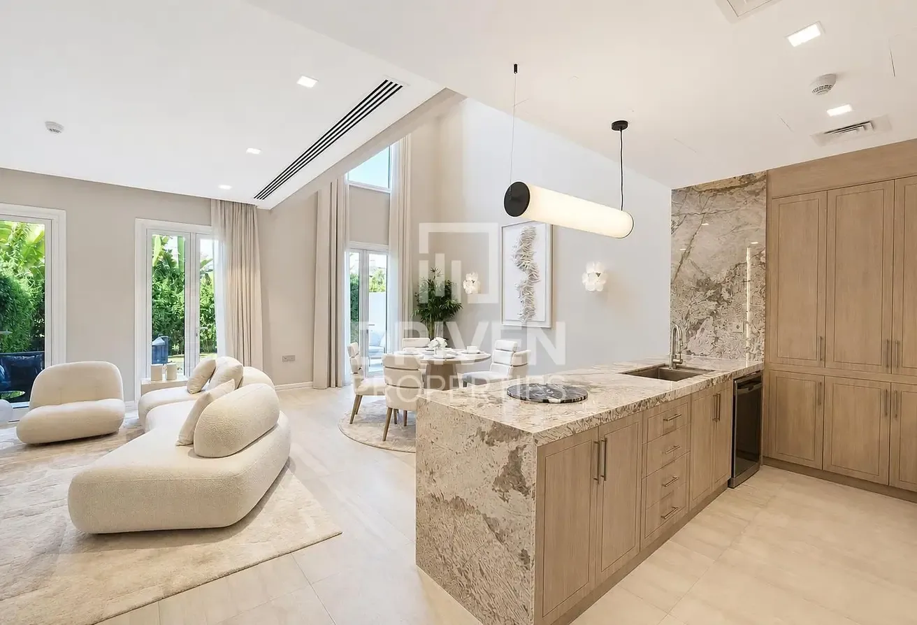 Exclusive | Upgraded and Fully Furnished
