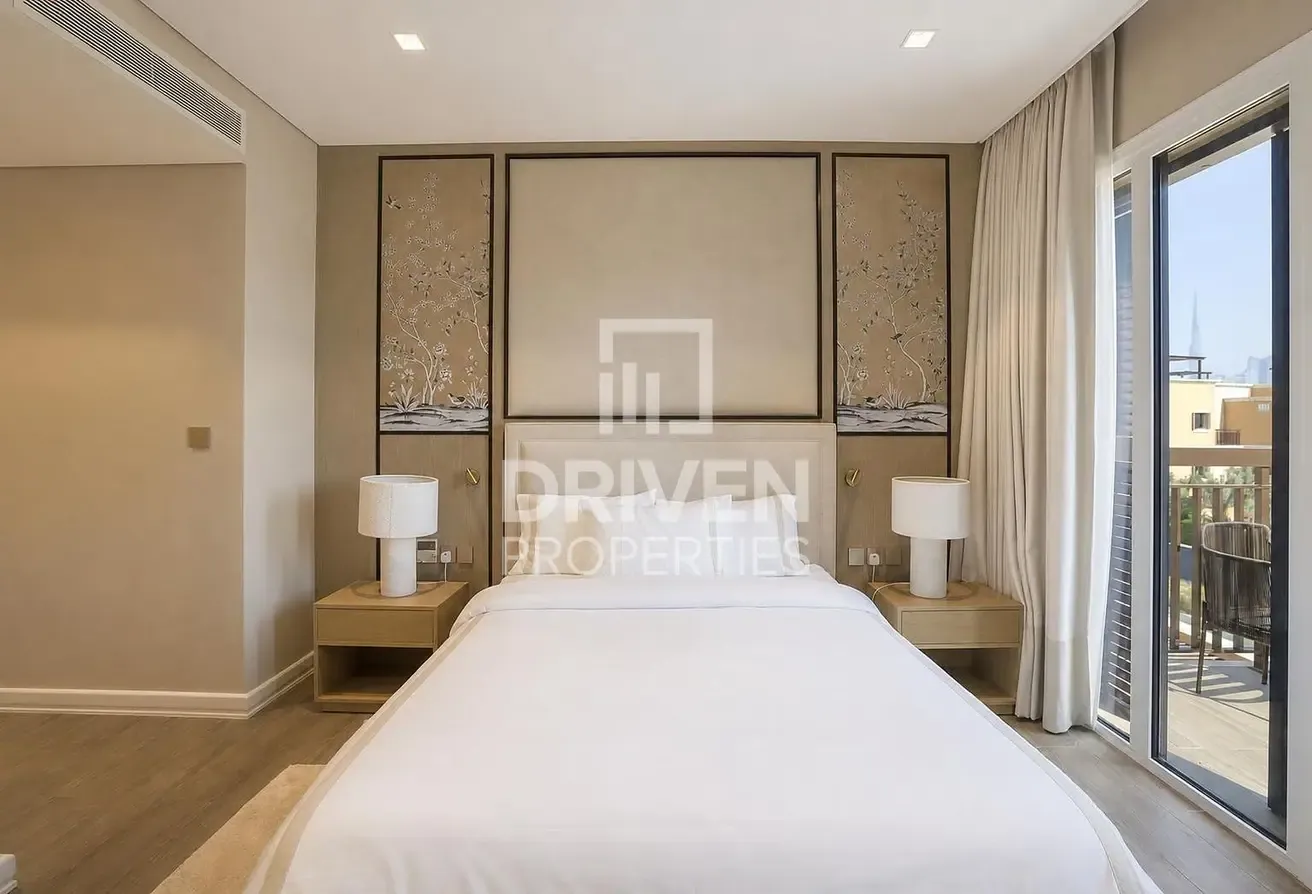 Exclusive | Upgraded and Fully Furnished