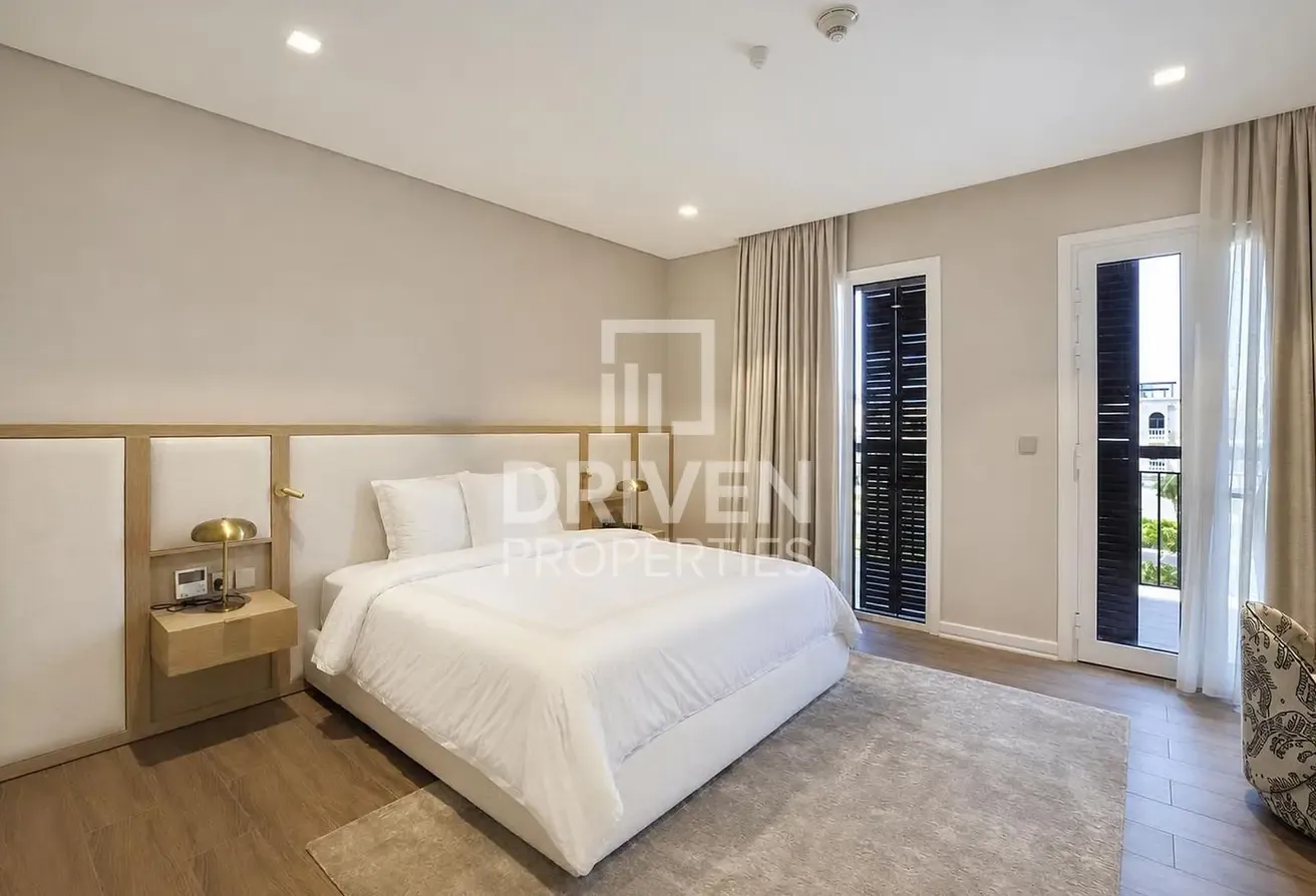 Exclusive | Upgraded and Fully Furnished