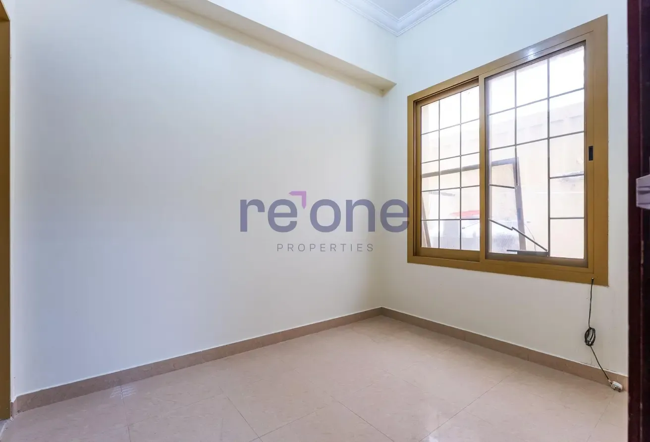 5BR Townhouse | Jumeirah 1 | Close to the Beach