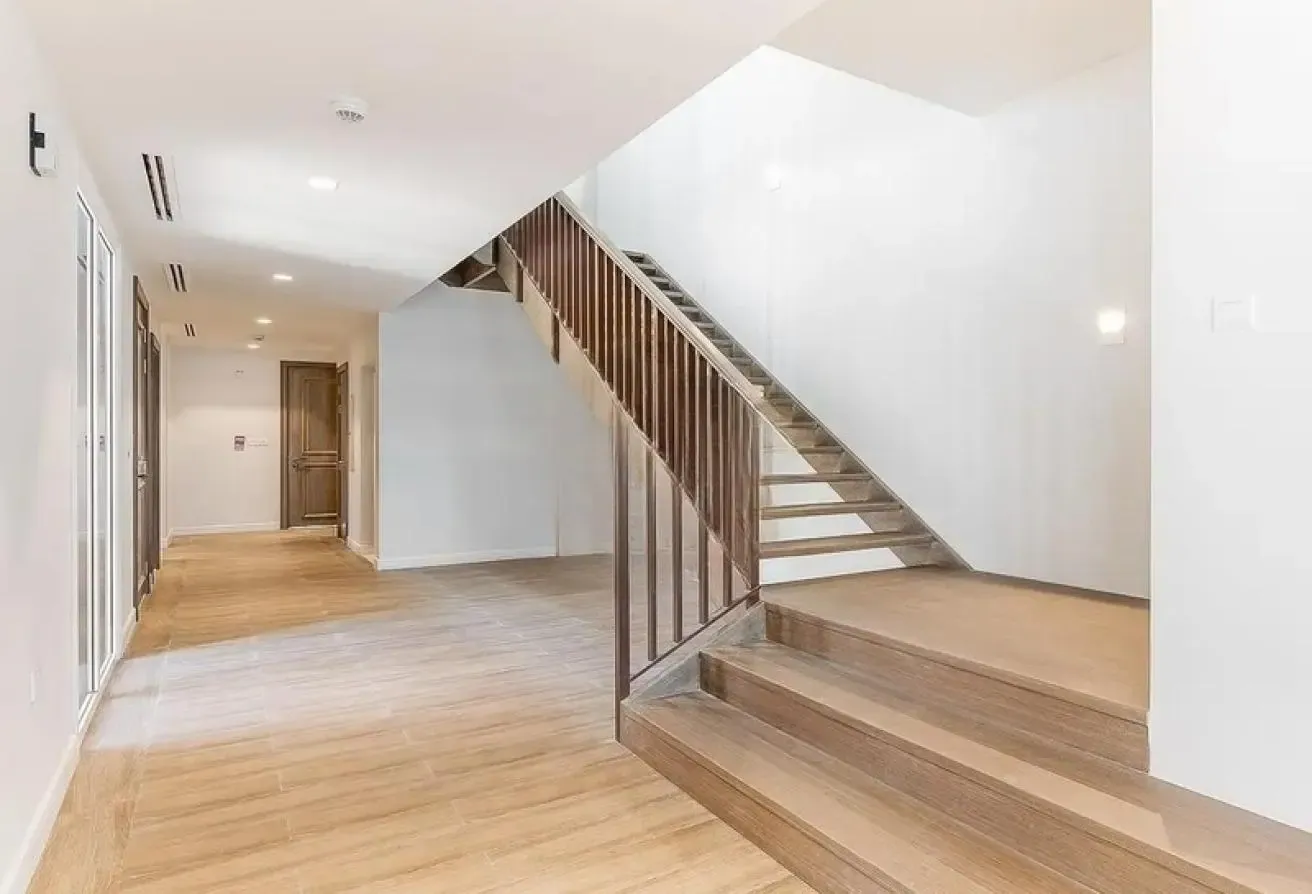 Large Lay out | Prime Location | Community View