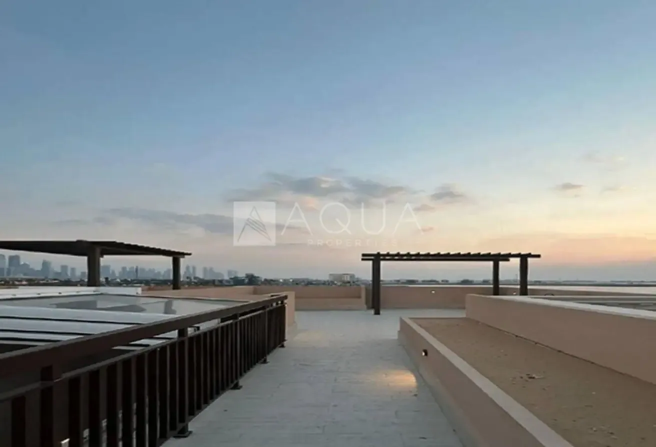 EXCLUSIVE WATERFRONT TH | BRAND NEW | MOVE IN READY