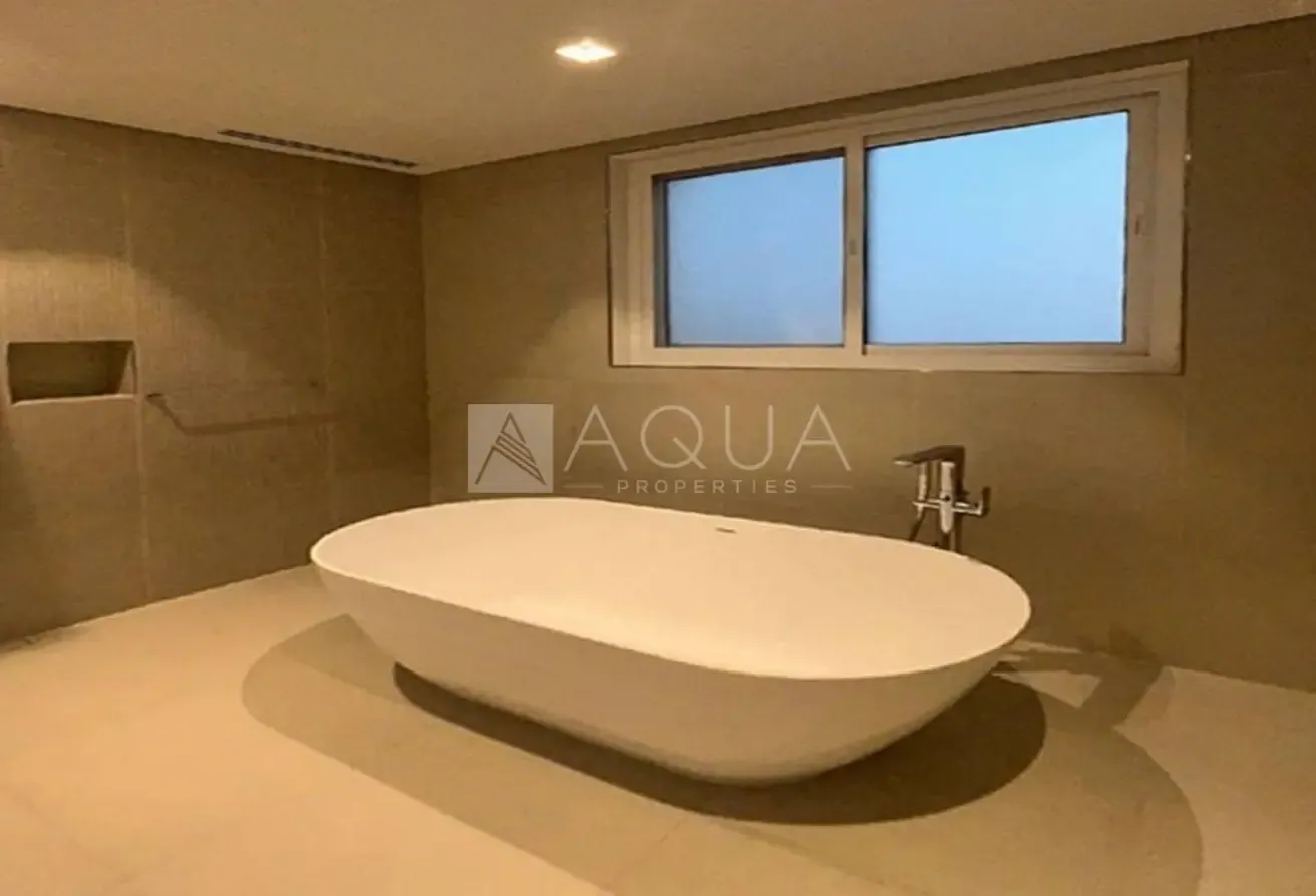 EXCLUSIVE WATERFRONT TH  | BRAND NEW | MOVE IN READY