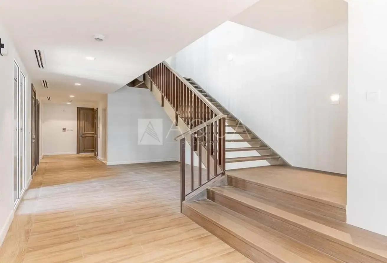 EXCLUSIVE WATERFRONT TH  | BRAND NEW | MOVE IN READY