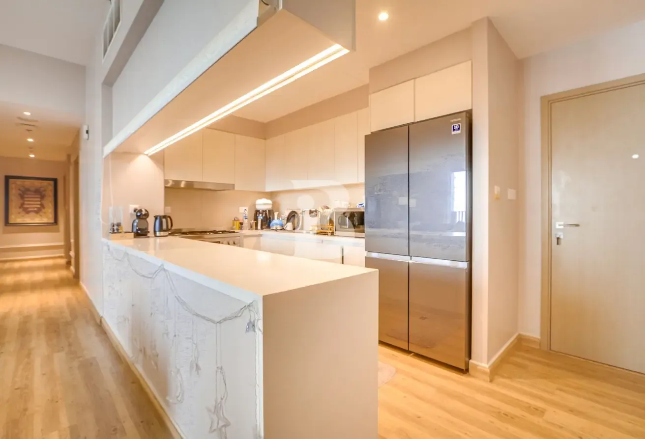 Burj Sea View | Fully Furnished | Mid Floor