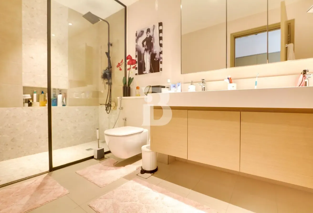 Burj Sea View | Fully Furnished | Mid Floor