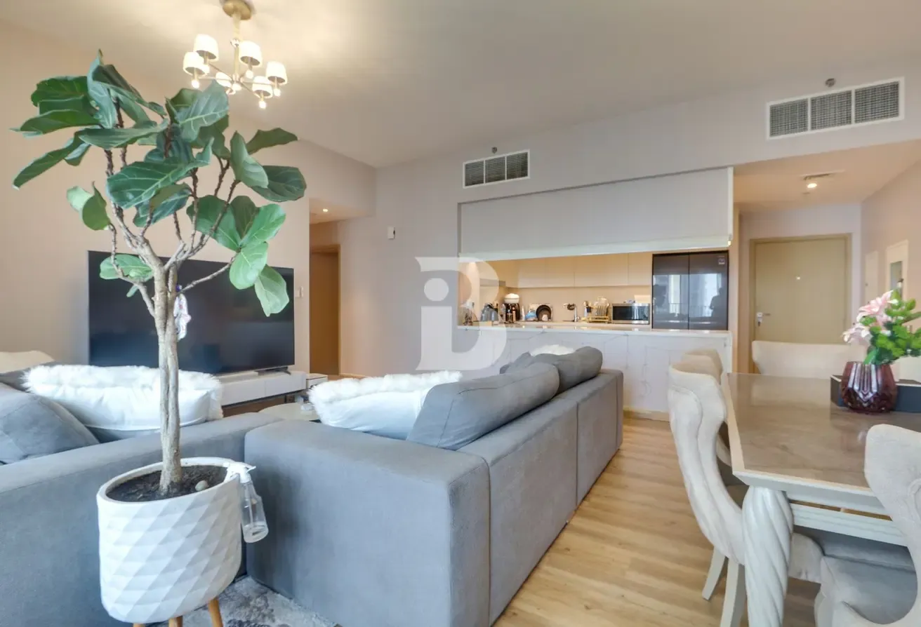 Burj Sea View | Fully Furnished | Mid Floor