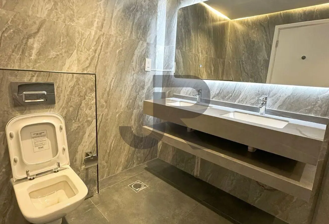 Luxurious Living | Genuine Listing | Upgraded