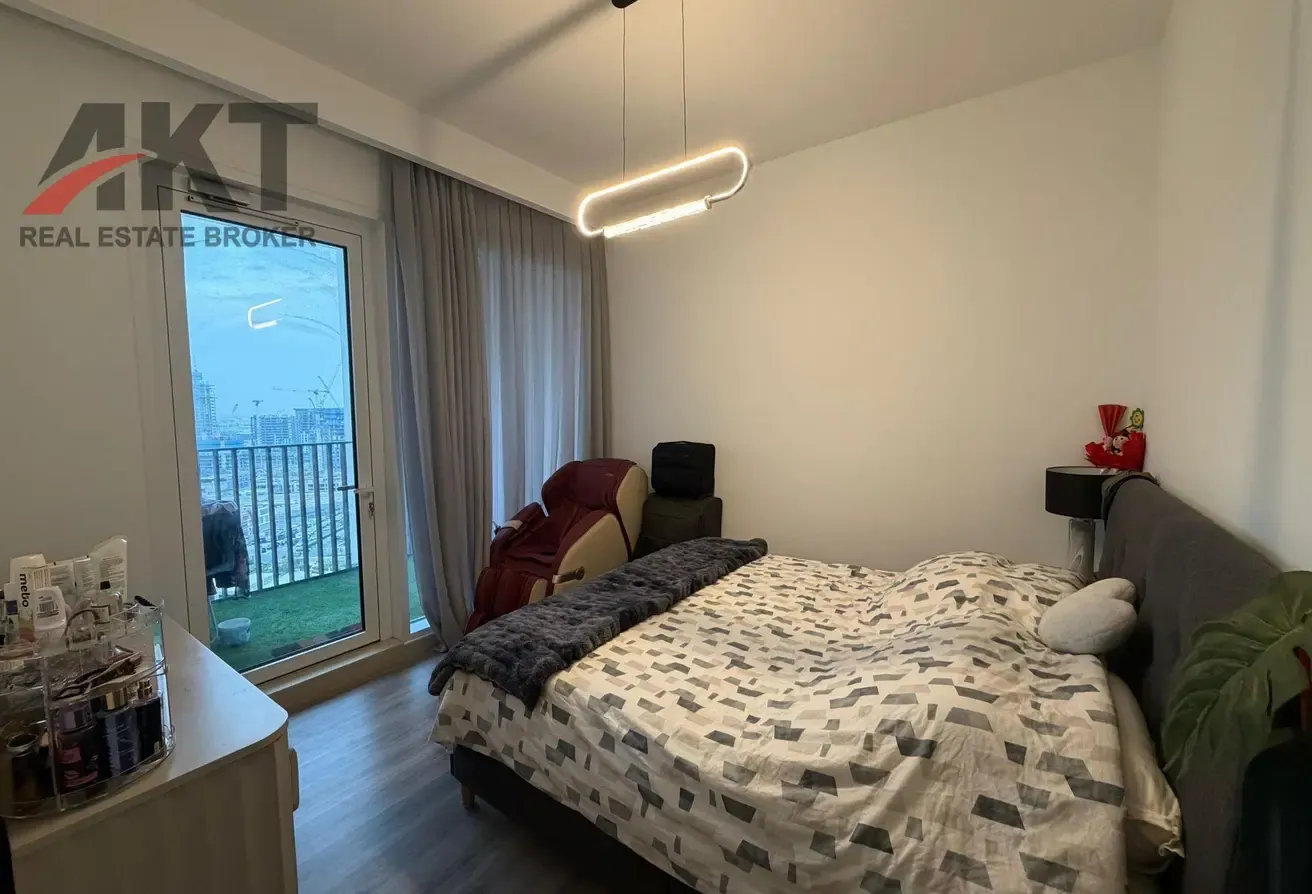3 BED+ MAID/FURNISHED/CREEK VIEW/ VACANT AND READY