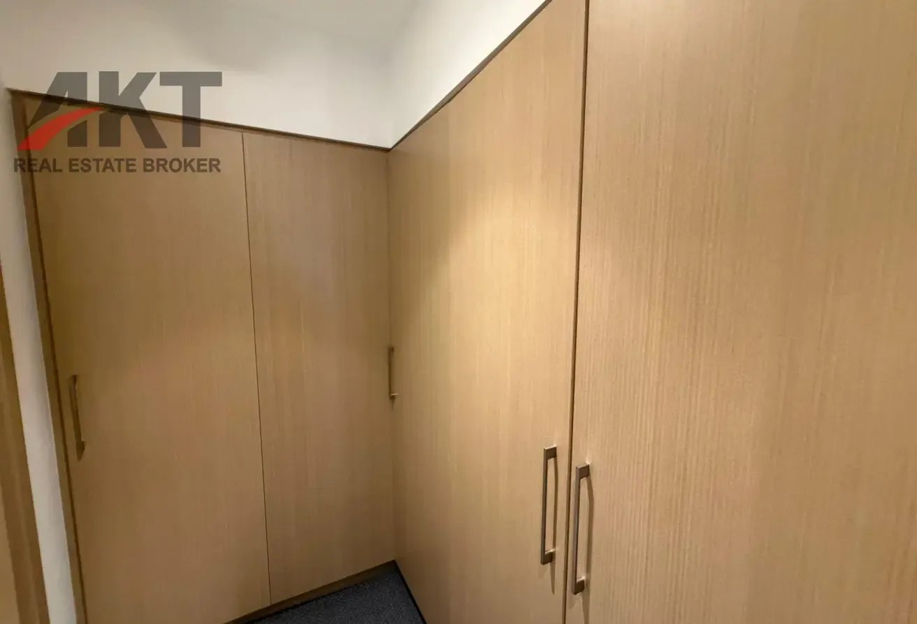 3 BED+ MAID/FURNISHED/CREEK VIEW/ VACANT AND READY
