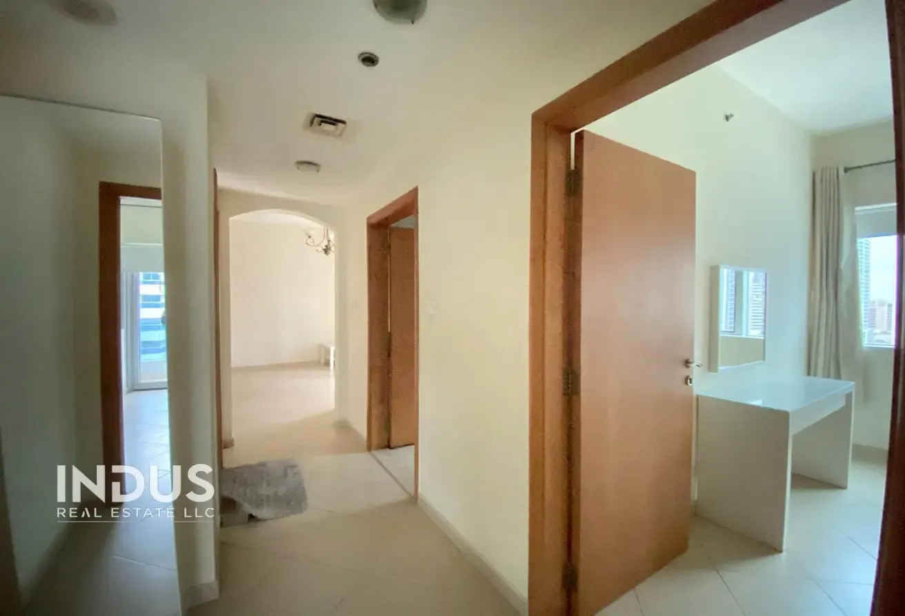 Vacant | Close to Metro | Price is Negotiable
