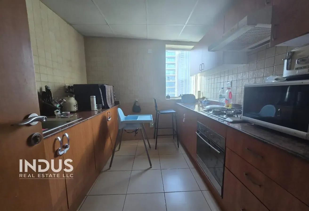 Vacant | Close to Metro | Price is Negotiable