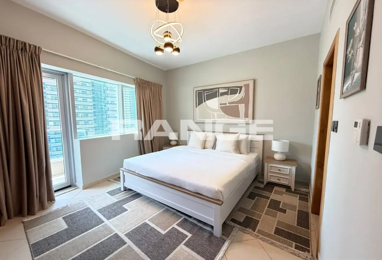 Furnished| Marina View | Upgraded | Vacant