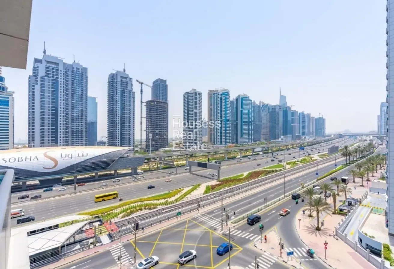 Fully Furnished|Sheikh Zayed View|Modern Furnishes